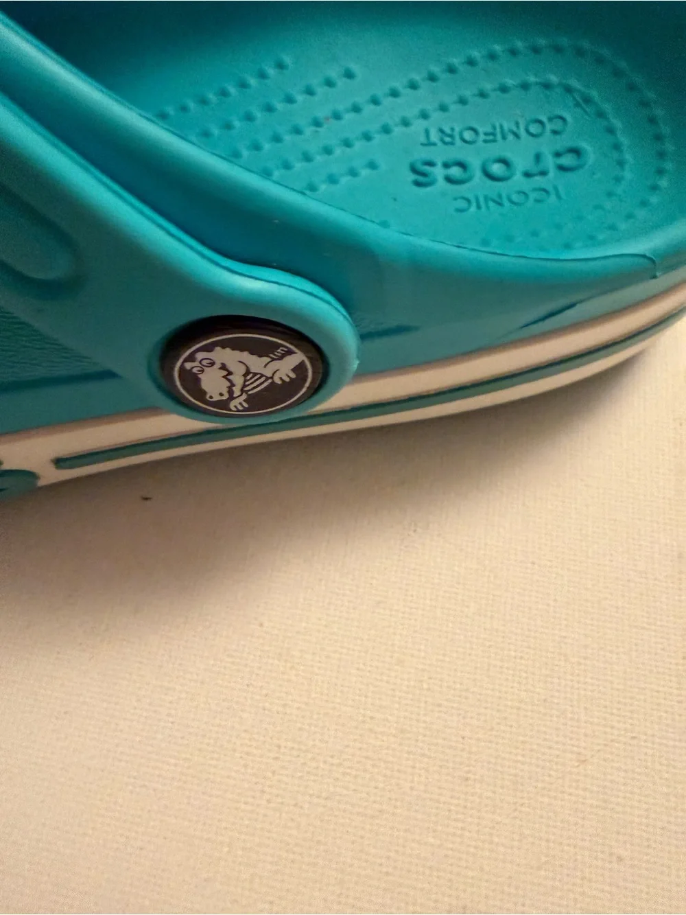 CROCS lightweight slip